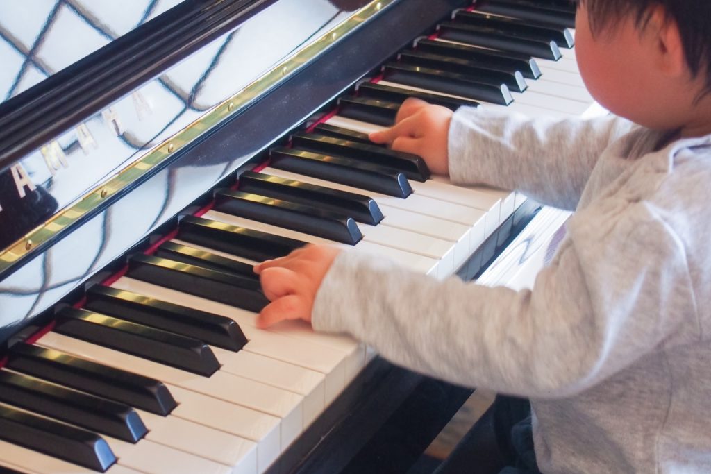 ピアノは何歳から？